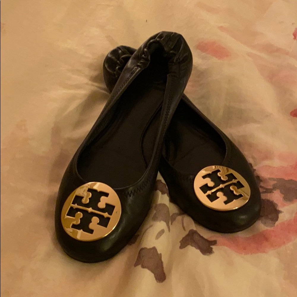 Classic black Tory Burch flats